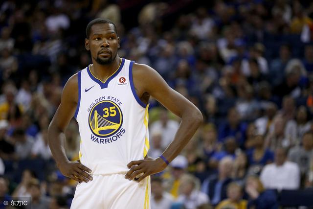 欧冠-莱万梅开二度奥尔莫破门 巴萨3-0布雷斯特