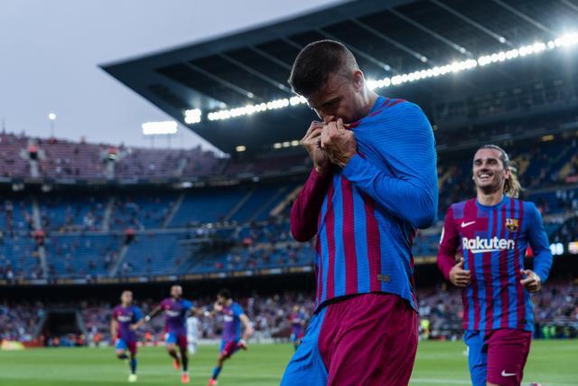 西甲-莱万哑火冈萨雷斯制胜 巴萨0-1莱加内斯